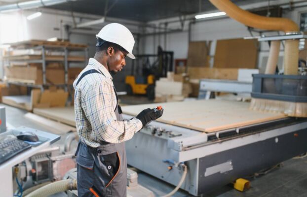 Seguridad en el área de troquelado: Cómo evitar cortes, atrapamientos y accidentes