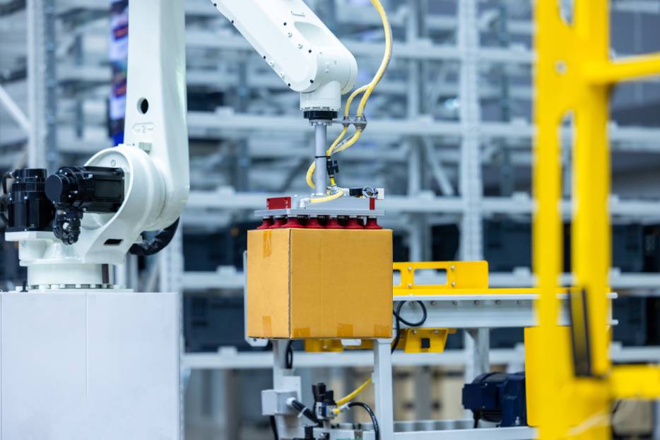 La inteligencia artificial en la manufactura de cartón impulsa sostenibilidad, automatiza operaciones y mejora la toma de decisiones basada en datos.